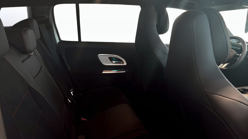 Bild 5 av Mercedes-Benz GLB 250+ EQ