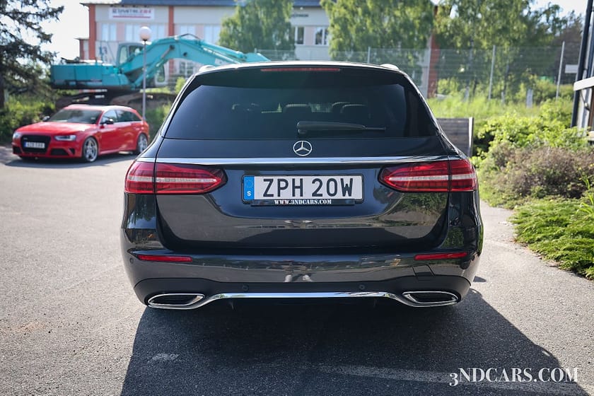 Bild 5 av Mercedes-Benz E 400 T d 4MATIC