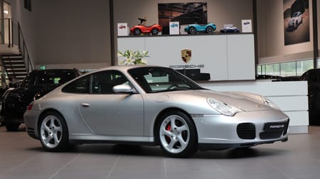 Porsche 911 Carrera 4S