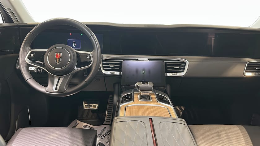 Bild 4 av Hongqi E-HS9 Exclusive