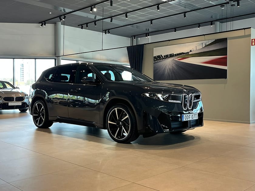 Bild 3 av BMW iX3 50 xDrive