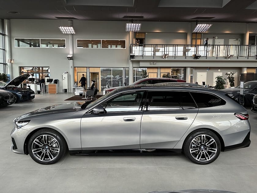 Bild 3 av BMW i5 xDrive40 Touring