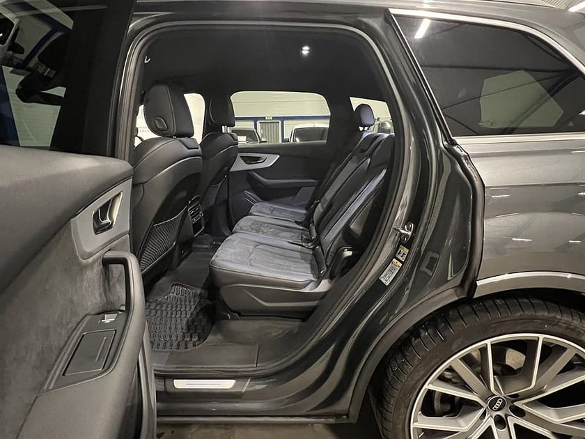 Bild 4 av Audi Q7 50 TDI quattro