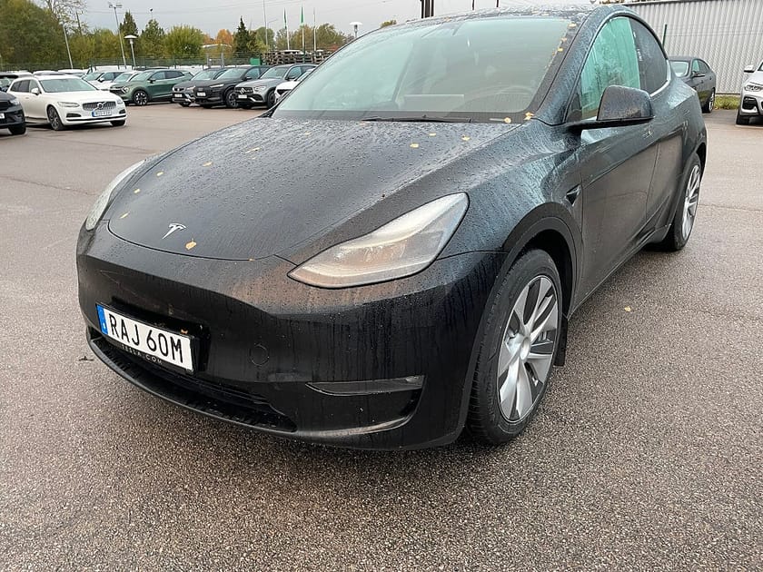 Bild 1 av Tesla Model Y Long Range AWD