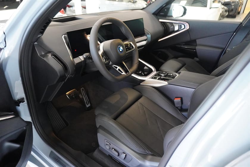 Bild 2 av BMW X3 30e xDrive