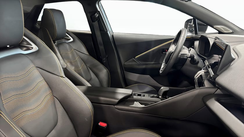 Bild 3 av Toyota C-HR Hybrid AWD-i
