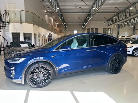 Tesla Model X Long Range