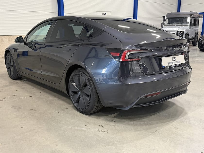 Bild 4 av Tesla Model 3 Long Range AWD