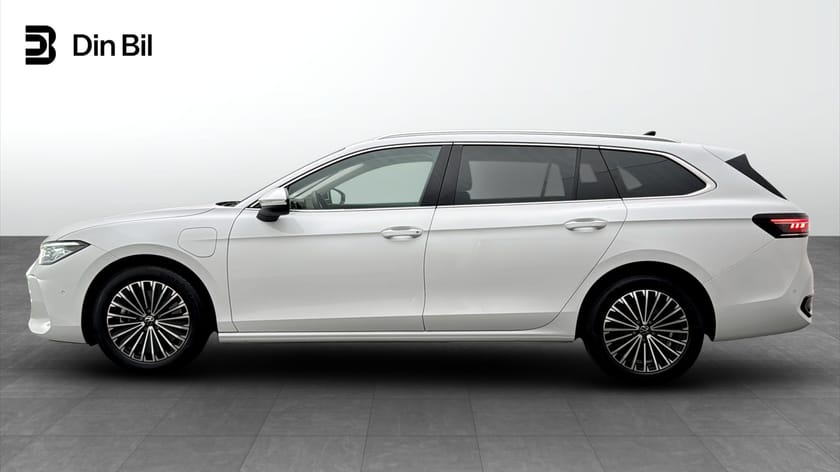 Bild 2 av Volkswagen Passat Variant eHybrid