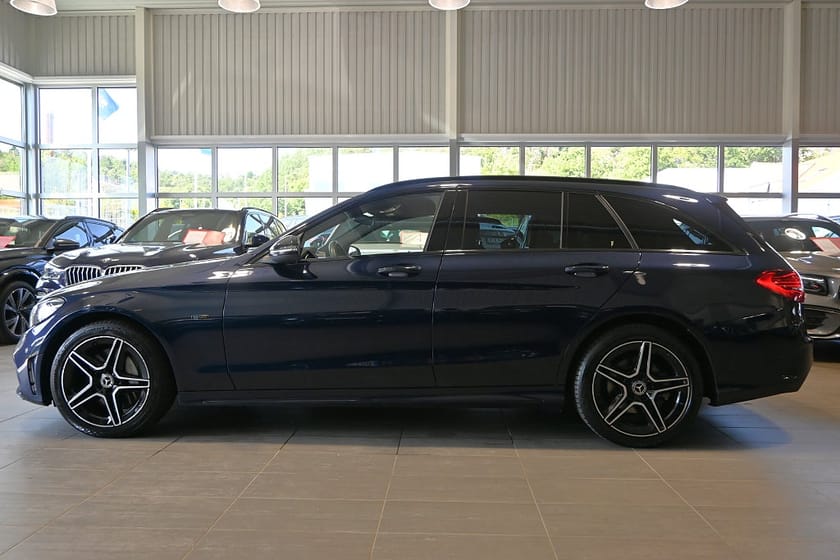 Bild 2 av Mercedes-Benz C 300 T de