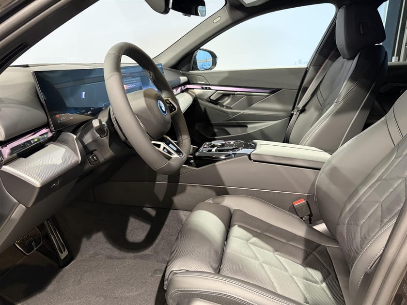 Bild 2 av BMW 530e xDrive Touring