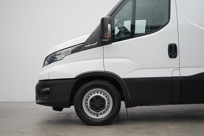 Bild 2 av Iveco Daily 35-140 Van