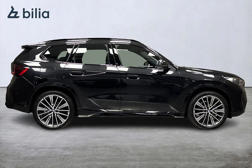 Bild 2 av BMW iX1 eDrive20