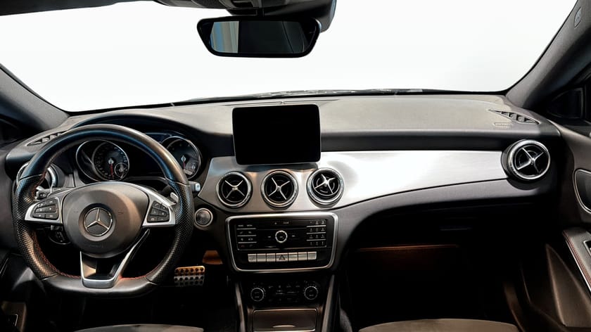 Bild 4 av Mercedes-Benz CLA 180