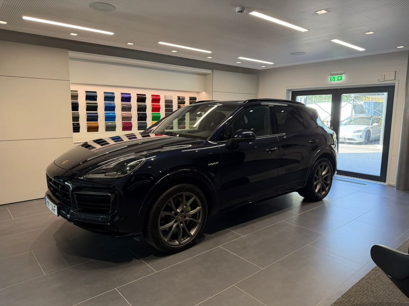 Bild 1 av Porsche Cayenne E-Hybrid