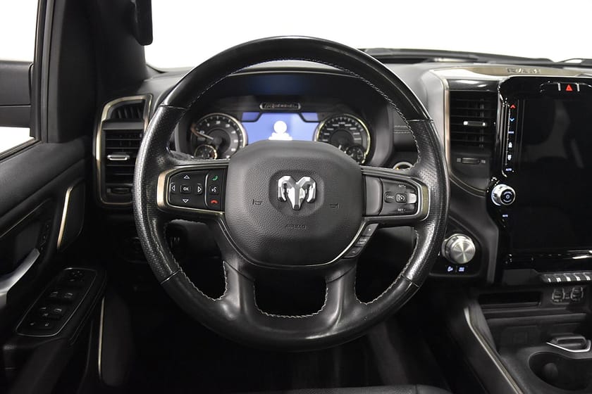 Bild 2 av RAM 1500 Crew Cab