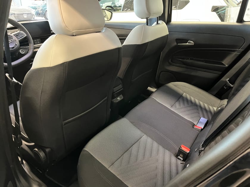 Bild 4 av Fiat 600 Hybrid