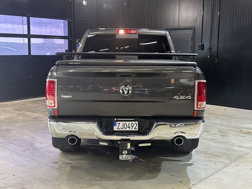 Bild 5 av RAM 1500 Dubbelhytt 5'7" box