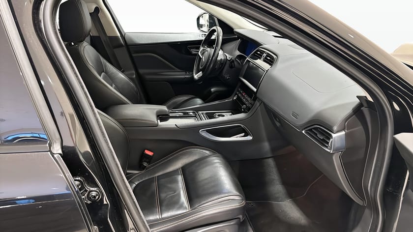 Bild 3 av Jaguar F-Pace 20d AWD