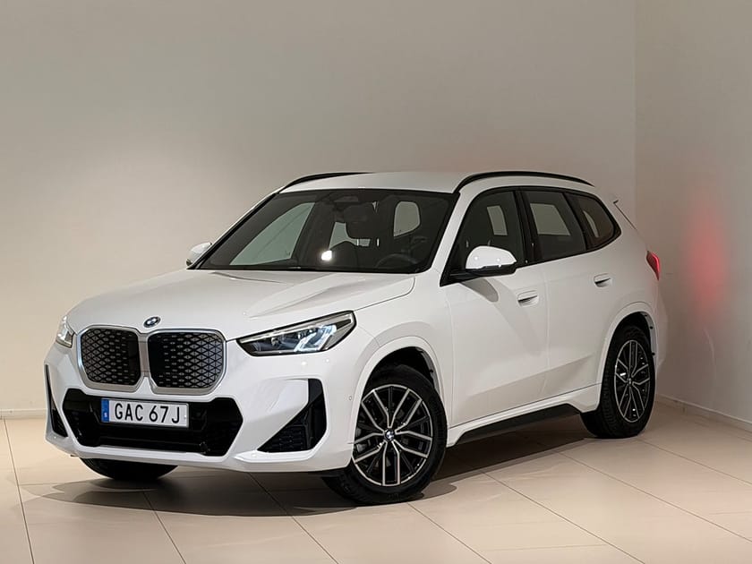 Bild 1 av BMW iX1 xDrive30
