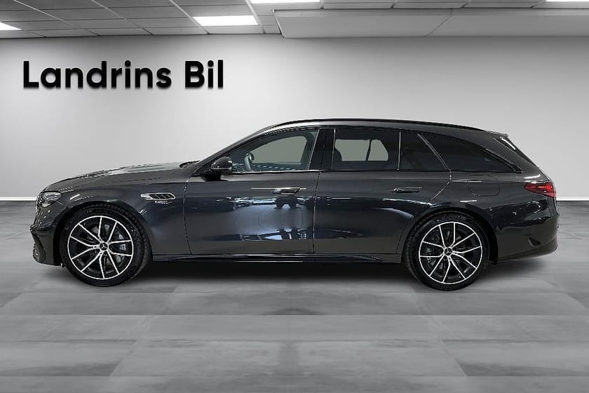 Bild 4 av Mercedes-Benz AMG E 53 HYBRID T 4MATIC+