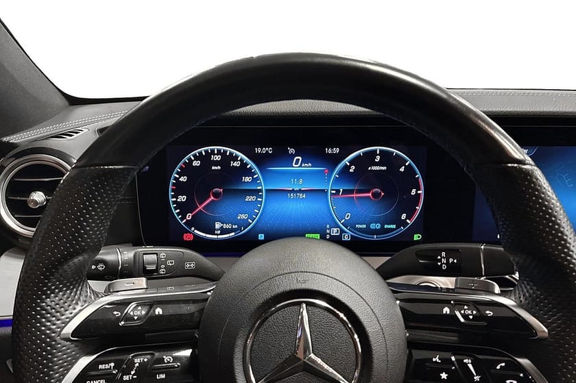 Bild 5 av Mercedes-Benz E 220 T d 4MATIC