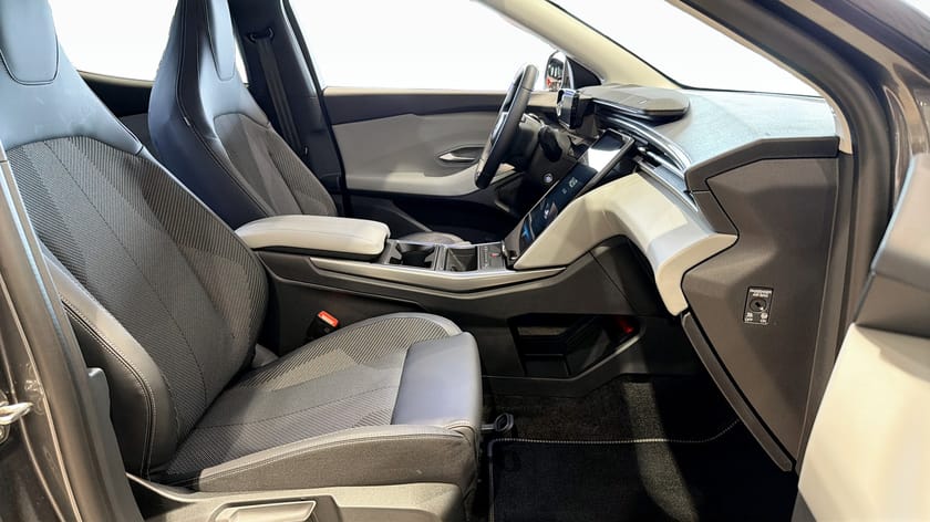 Bild 3 av Ford Explorer EV Extended Range RWD