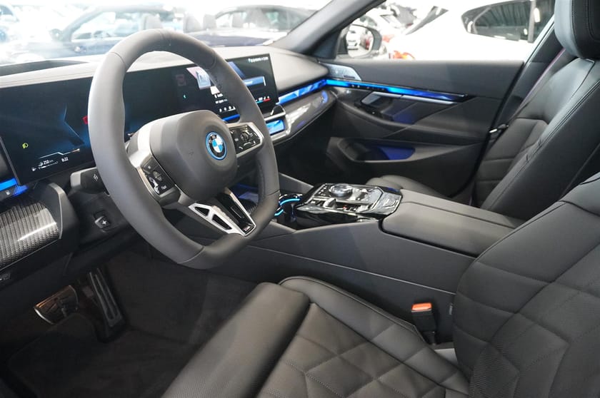 Bild 3 av BMW 550e xDrive Touring