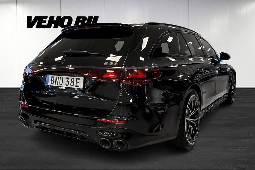 Bild 3 av Mercedes-Benz AMG E 53 HYBRID T 4MATIC+
