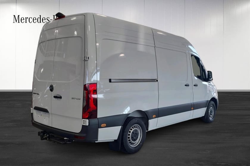 Bild 4 av Mercedes-Benz Sprinter 317 CDI RWD Panel Van