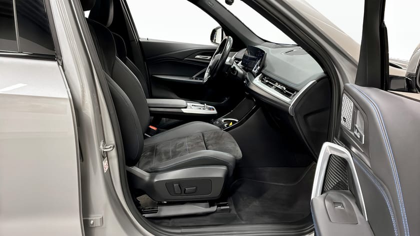 Bild 3 av BMW iX1 xDrive30