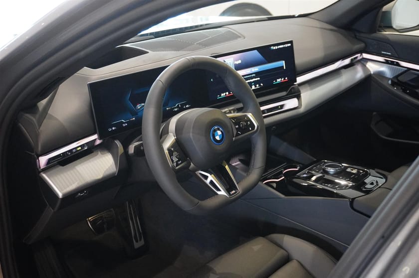 Bild 2 av BMW i5 xDrive40 Touring