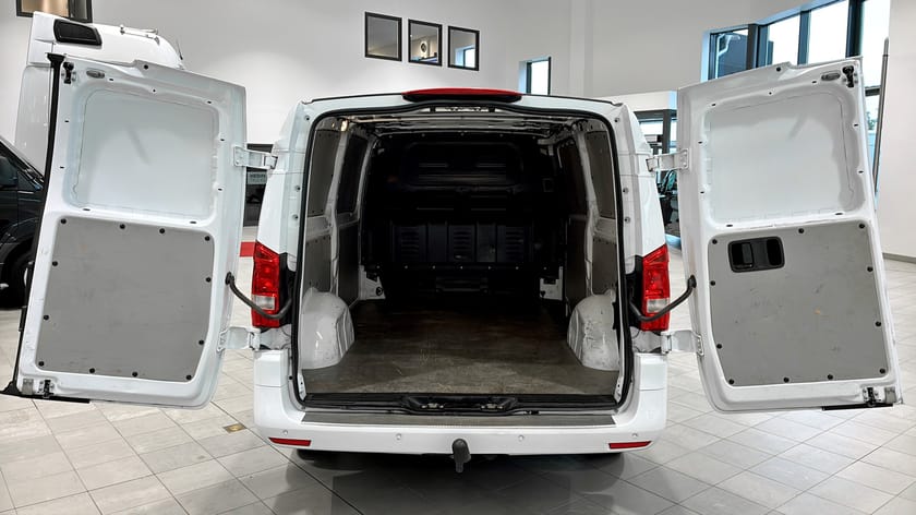 Bild 5 av Mercedes-Benz Vito 116 CDI 2.8t