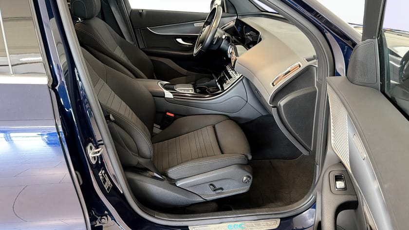 Bild 3 av Mercedes-Benz EQC 400 4MATIC