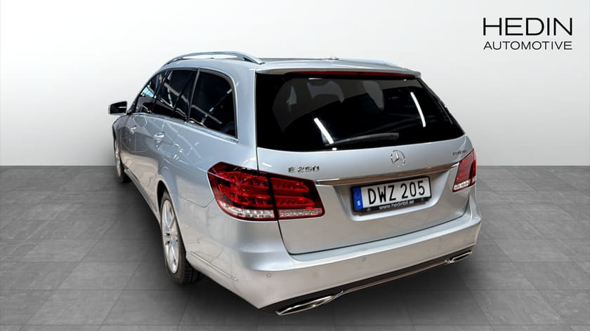 Bild 4 av Mercedes-Benz E 250 T BlueTEC 4MATIC