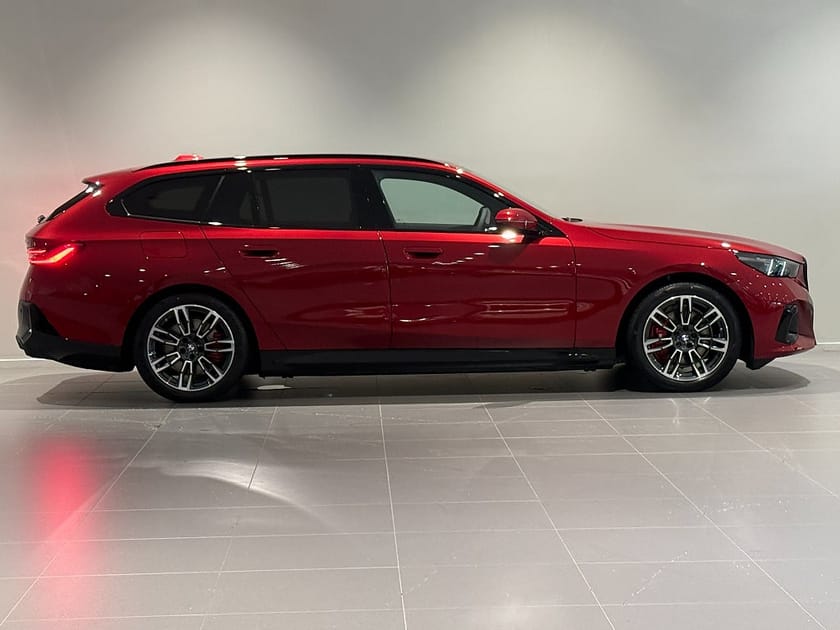 Bild 3 av BMW i5 eDrive40 Touring