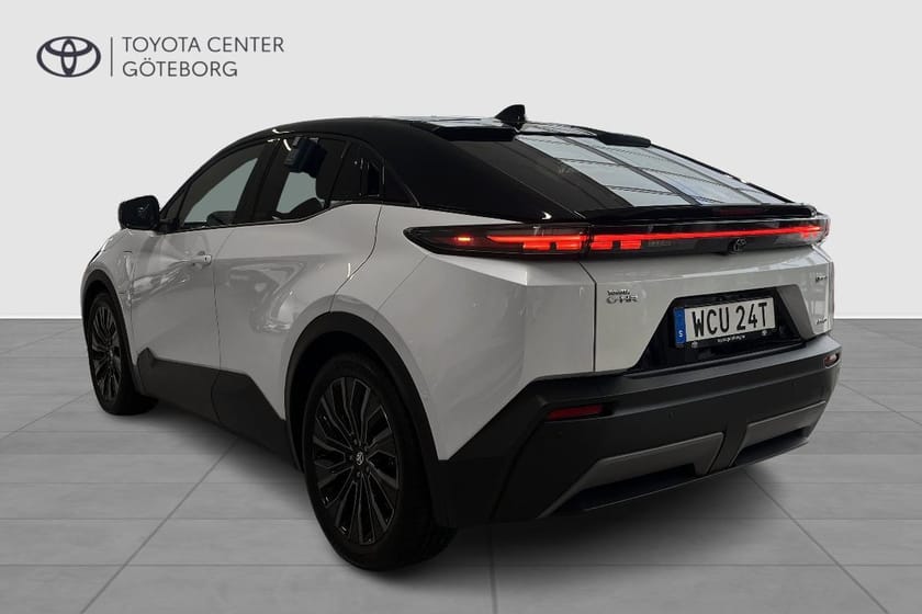 Bild 3 av Toyota C-HR+