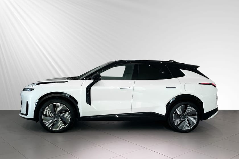 Bild 2 av Lynk & Co 08 PHEV