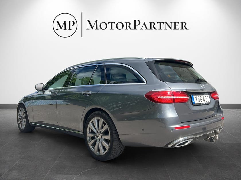 Bild 5 av Mercedes-Benz E 220 T d 4MATIC