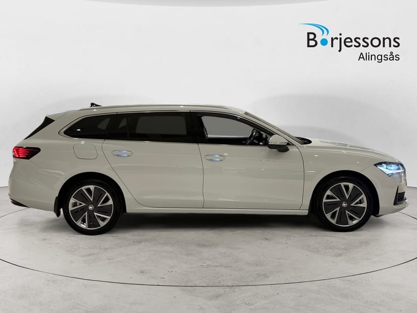 Bild 2 av Škoda Superb iV Kombi