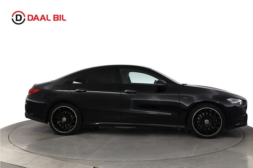 Bild 5 av Mercedes-Benz CLA 250 e