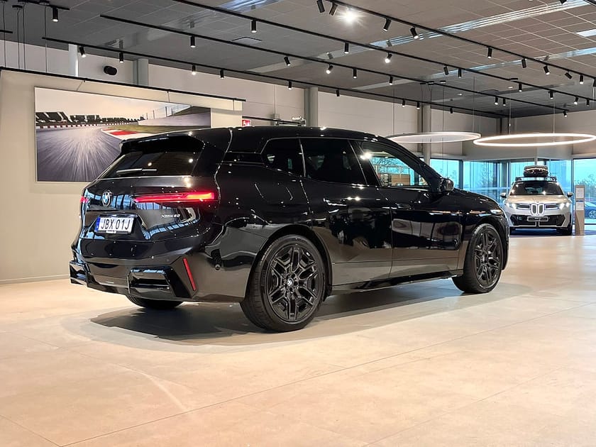 Bild 4 av BMW iX xDrive60