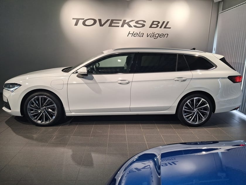 Bild 3 av Škoda Superb iV Kombi
