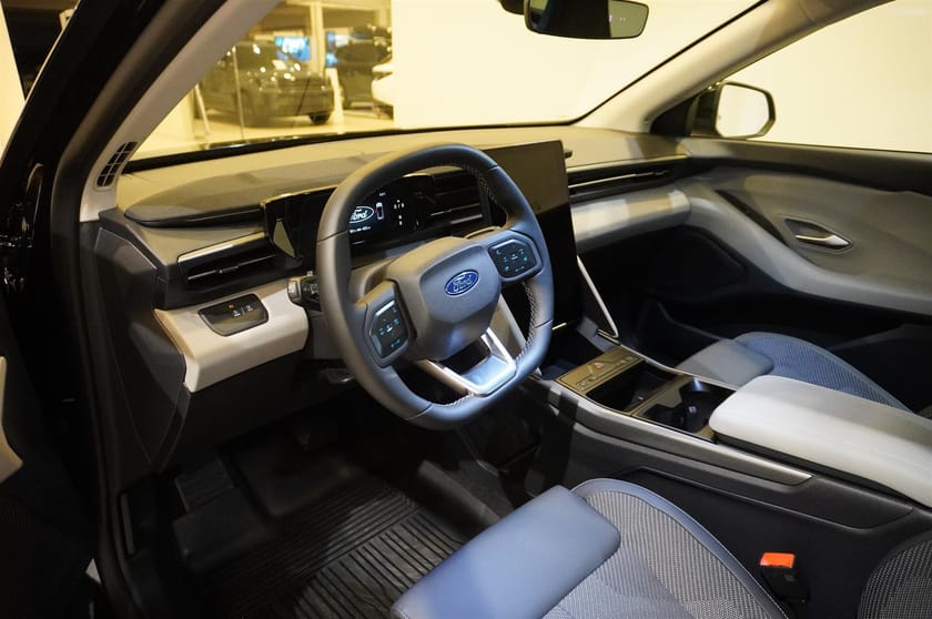 Bild 2 av Ford Explorer EV Extended Range RWD