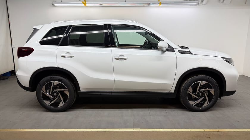 Bild 1 av Suzuki Vitara Hybrid