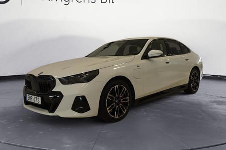 BMW 550e xDrive Sedan