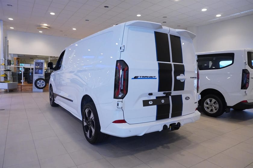 Bild 5 av Ford Transit Custom 82.5 kWh AWD