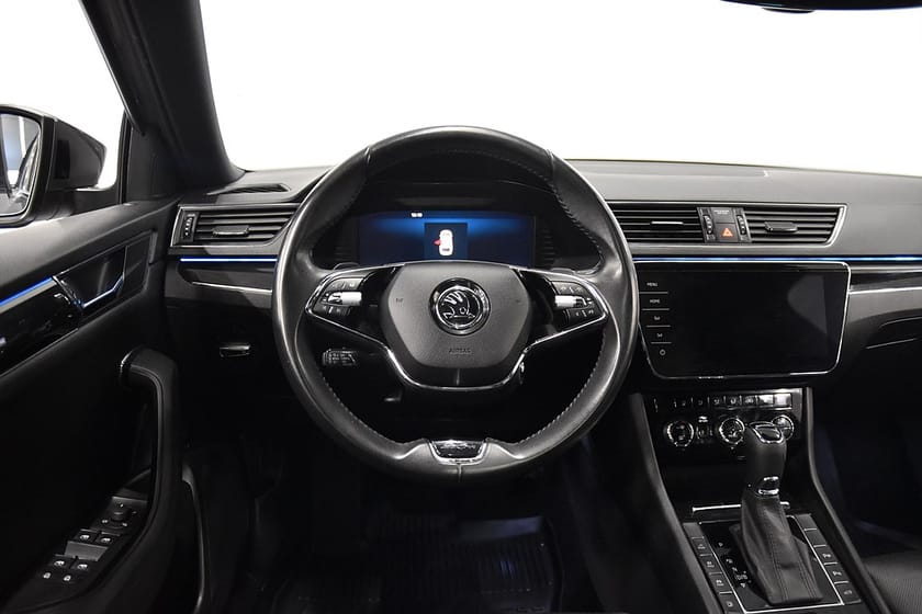 Bild 2 av Škoda Superb iV Kombi
