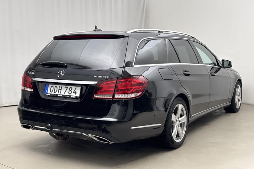 Bild 3 av Mercedes-Benz E 220 T BlueTEC
