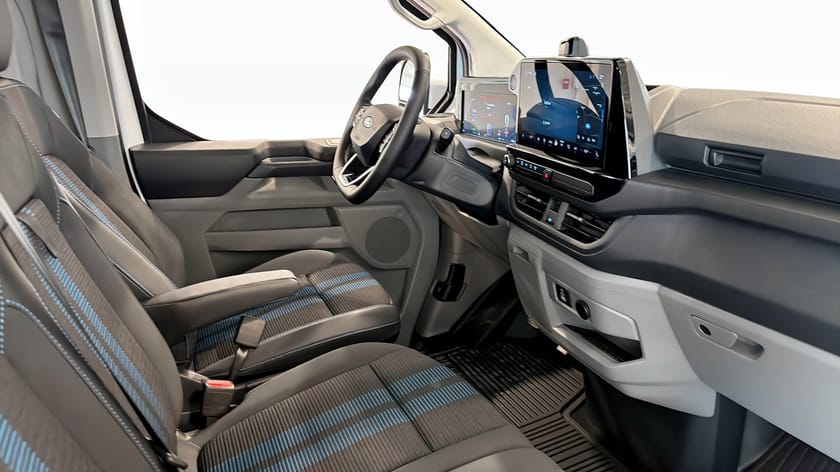Bild 3 av Ford Transit Custom 82.5 kWh AWD